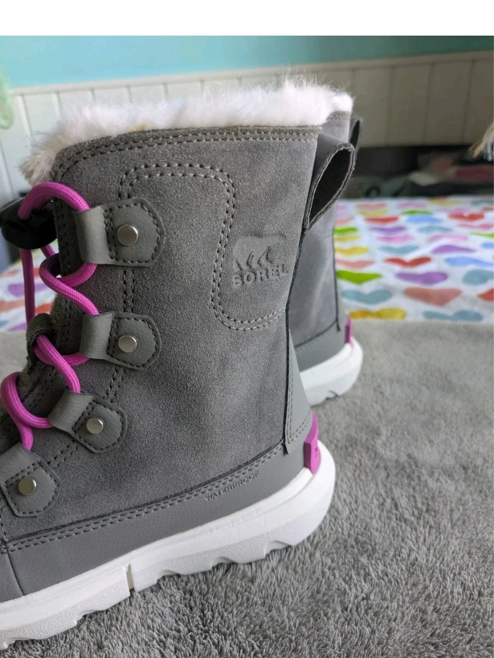 SOREL Explorer Waterproof Boots Kids~Girl's Size 1 Gray With Pink NEW!